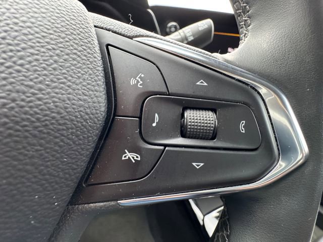 Used 2024 Chevrolet Trax LT w/ Driver Confidence Package image 43