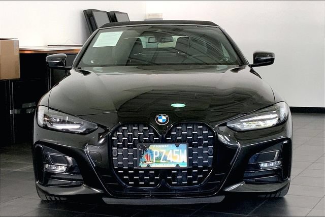 Used 2023 BMW 430i Convertible w/ M Sport Package RWD image 3