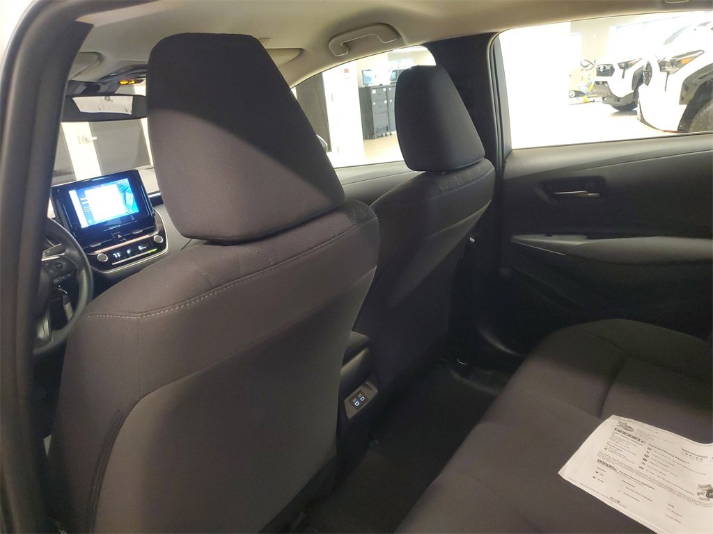Used 2025 Toyota Corolla LE image 11