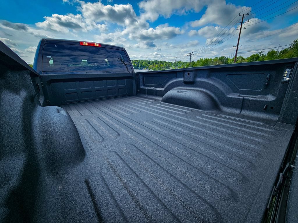 New 2027 RAM 3500 Big Horn AWD/4WD image 6