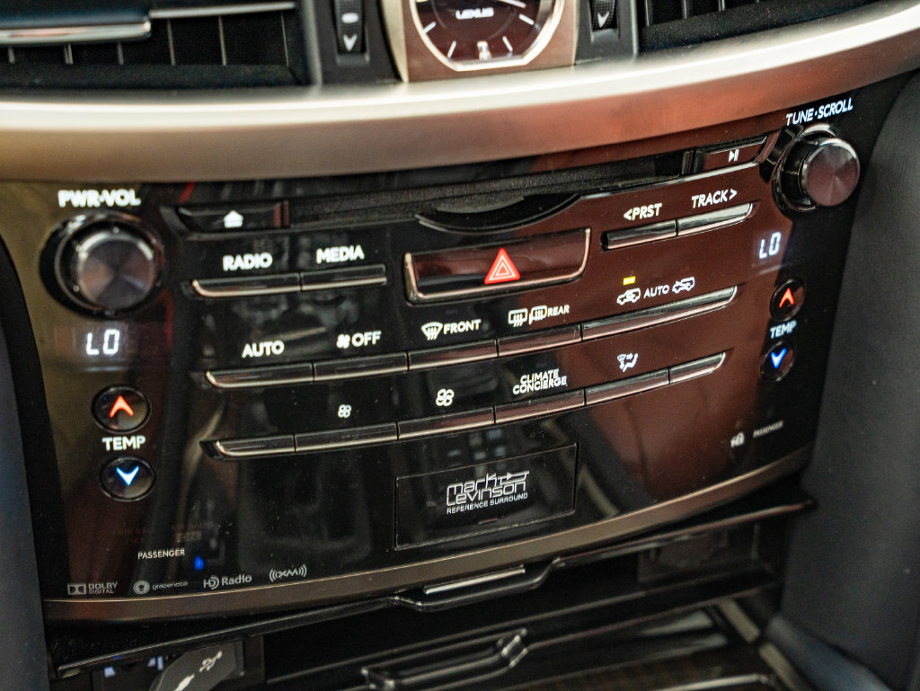 Certified 2021 Lexus LX 570 4WD w/ Luxury Package image 37
