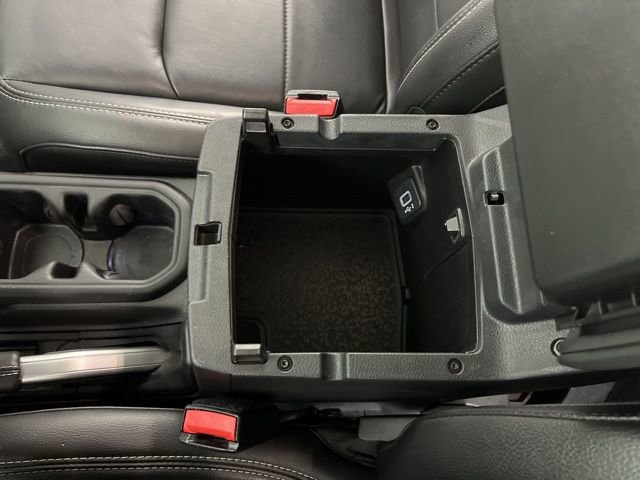 Used 2022 Jeep Wrangler Unlimited Sahara w/ Cold Weather Group image 32