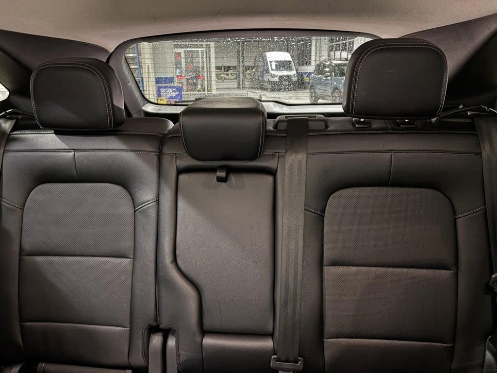 Used 2022 Ford Escape SEL w/ Technology Package image 25