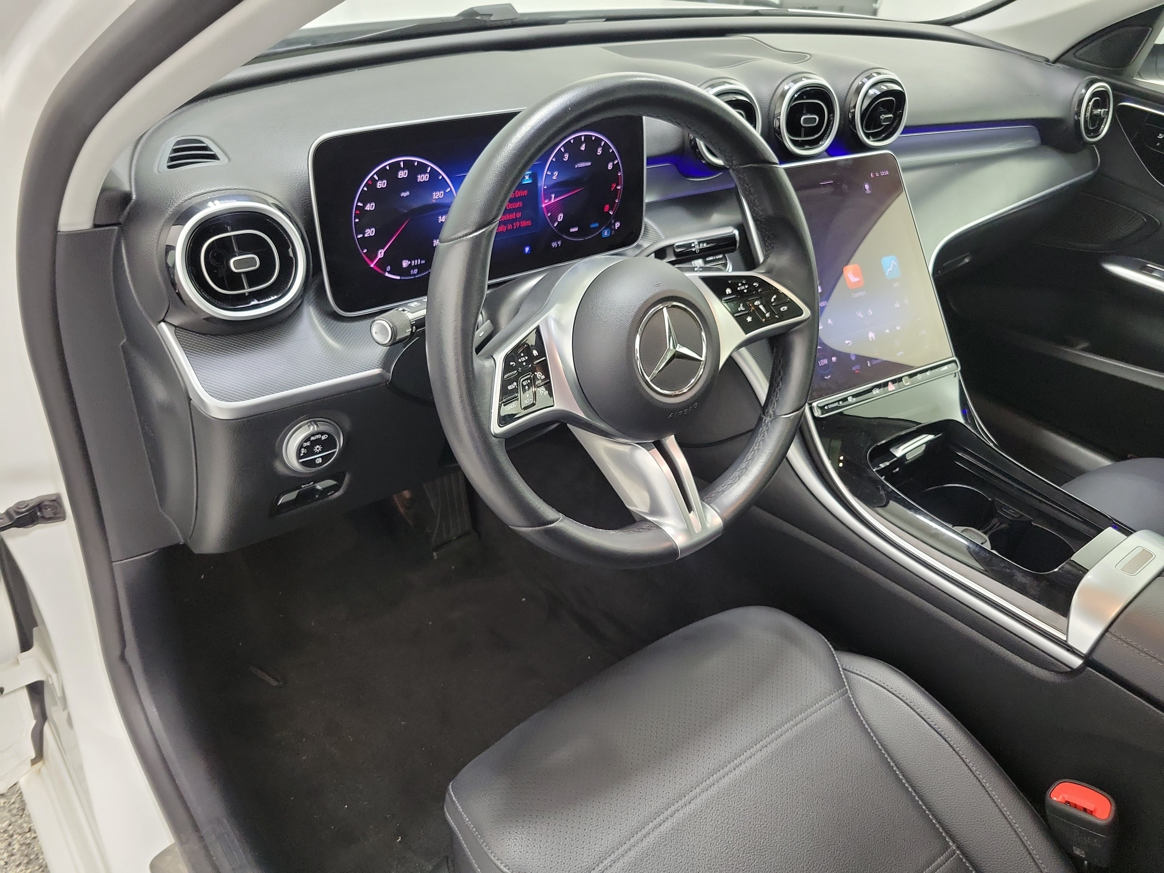 Used 2025 Mercedes-Benz C 300 Sedan image 17