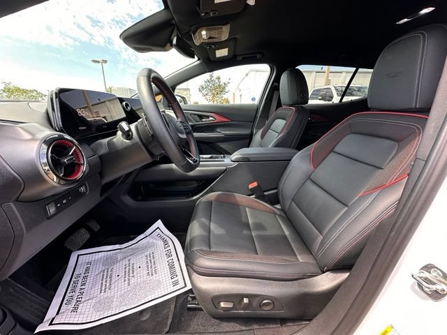 Used 2024 Chevrolet Equinox EV RS FWD image 24