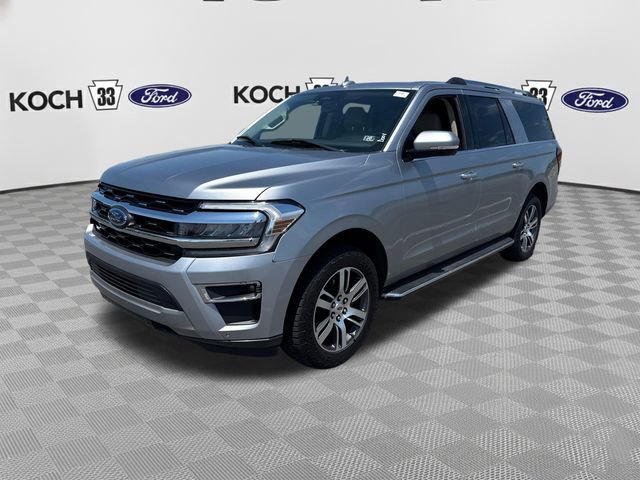 Used 2023 Ford Expedition Max Limited AWD/4WD image 3