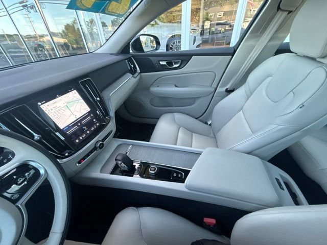 Used 2024 Volvo S60 B5 Plus w/ Climate Package AWD/4WD image 20