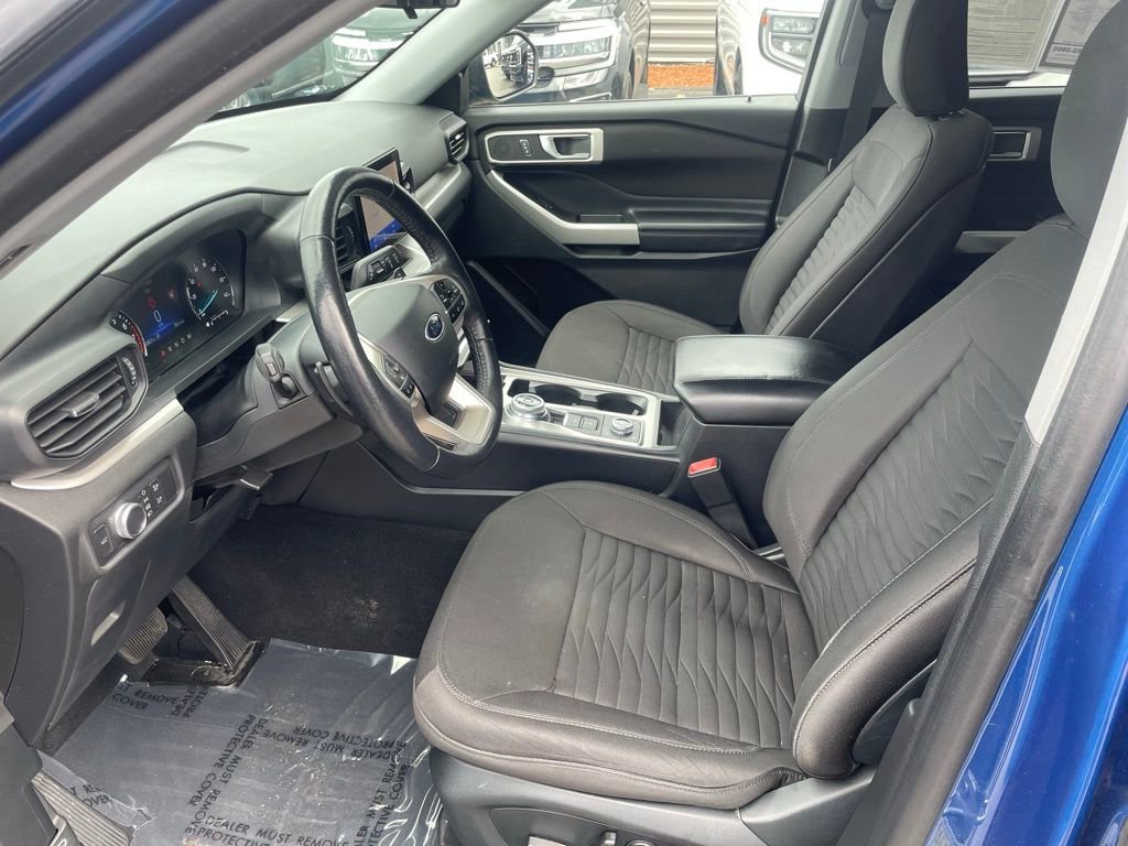 Used 2020 Ford Explorer XLT w/ Comfort Package image 9