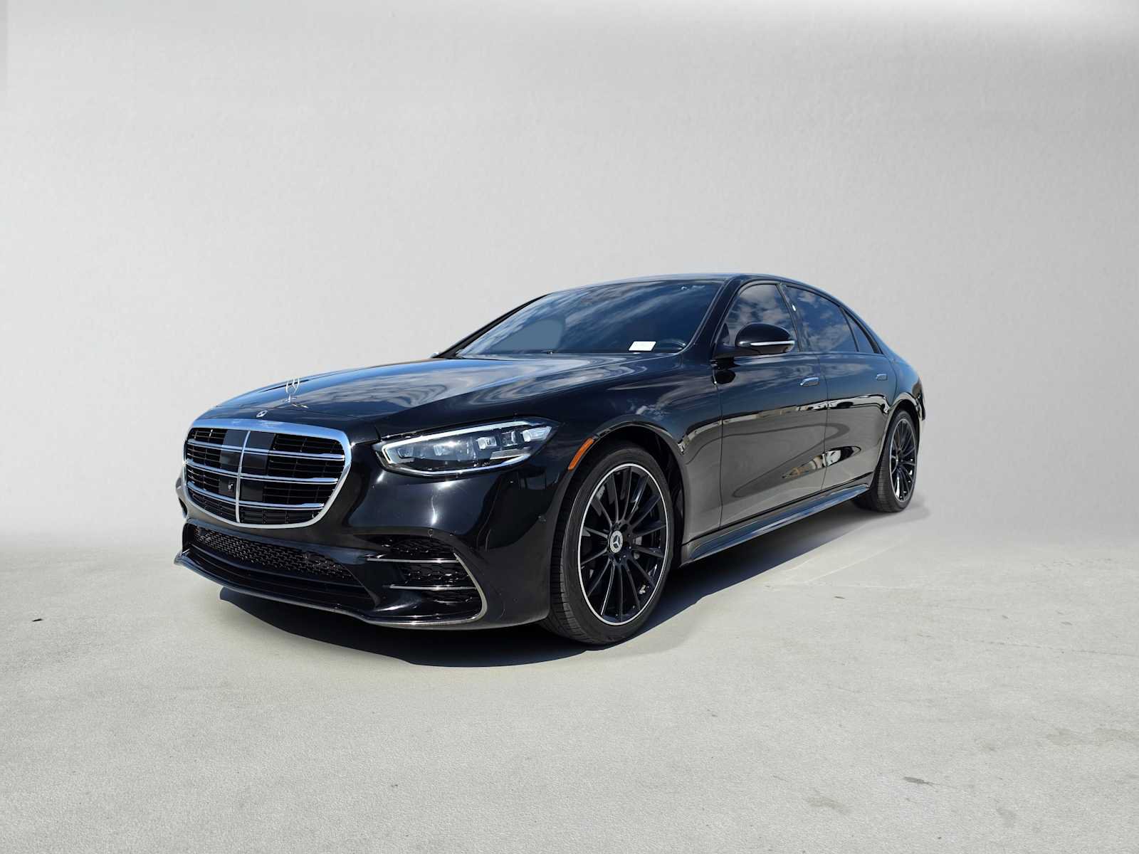 Used 2023 Mercedes-Benz S 500 4MATIC image 7