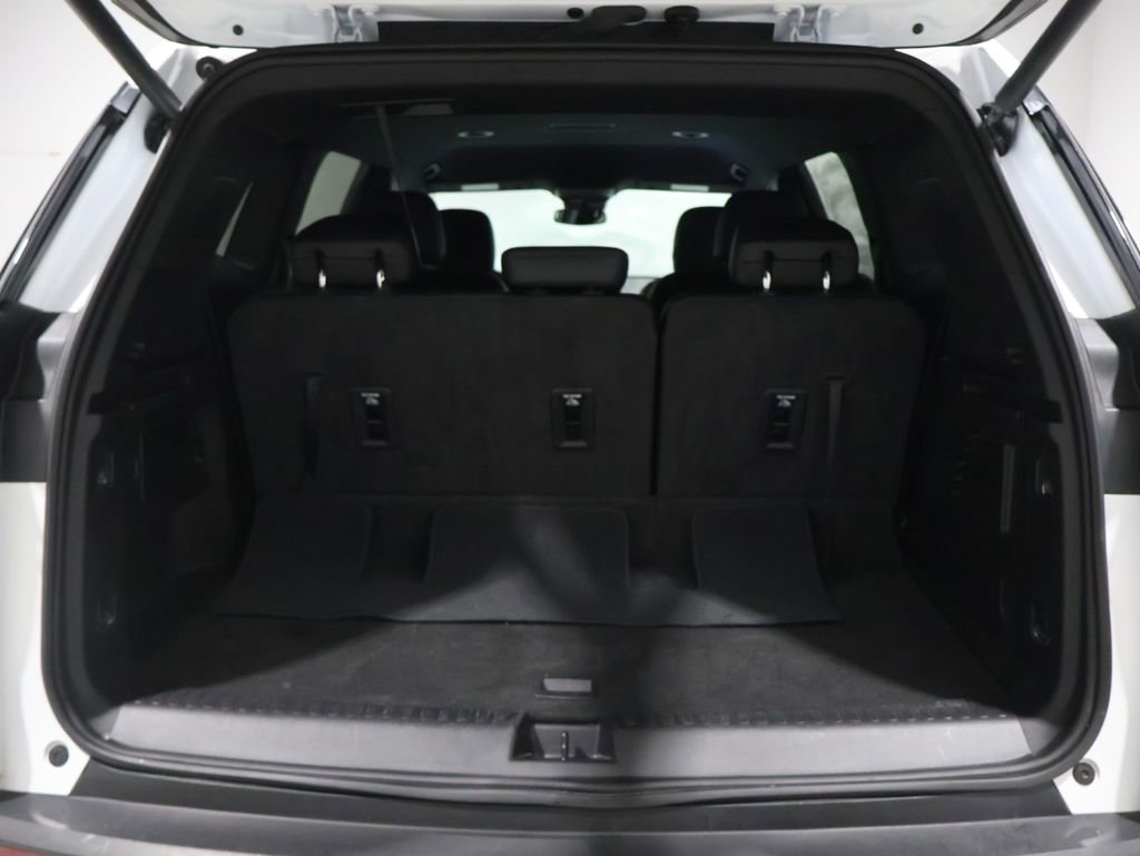 Used 2024 GMC Acadia Elevation image 20