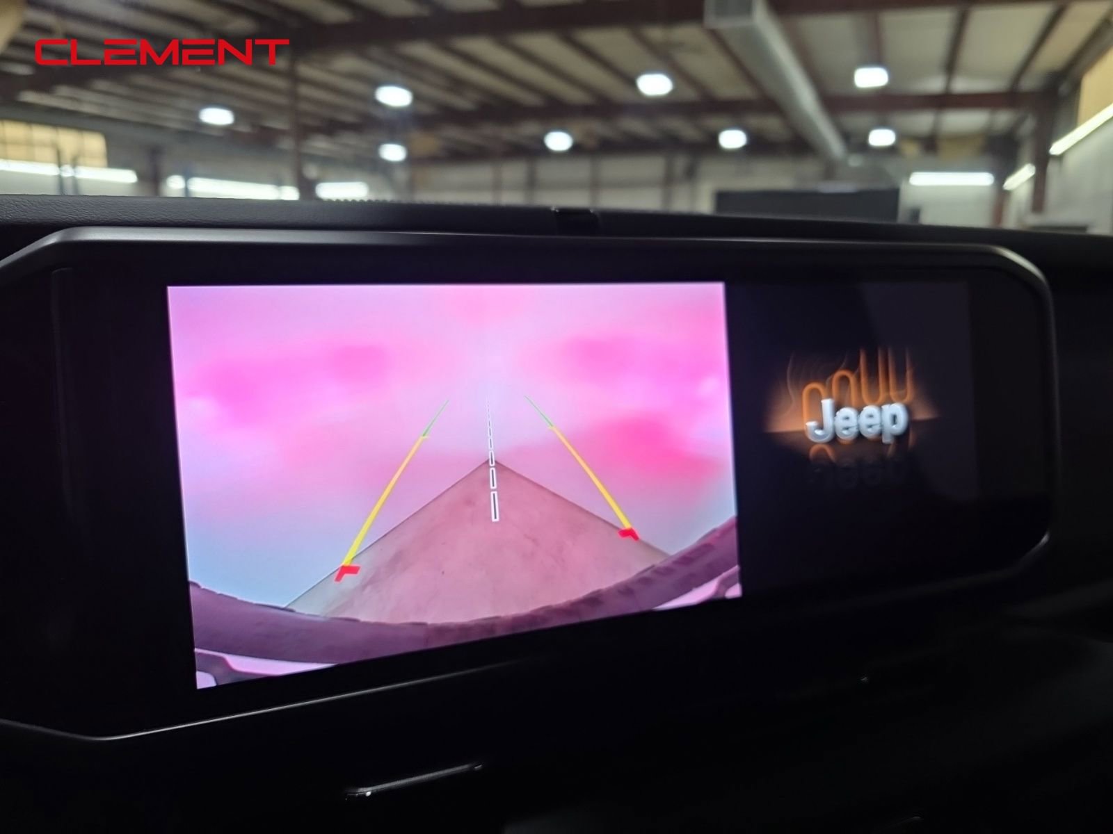 Used 2025 Jeep Wrangler Unlimited Rubicon w/ Steel Bumper Group image 19