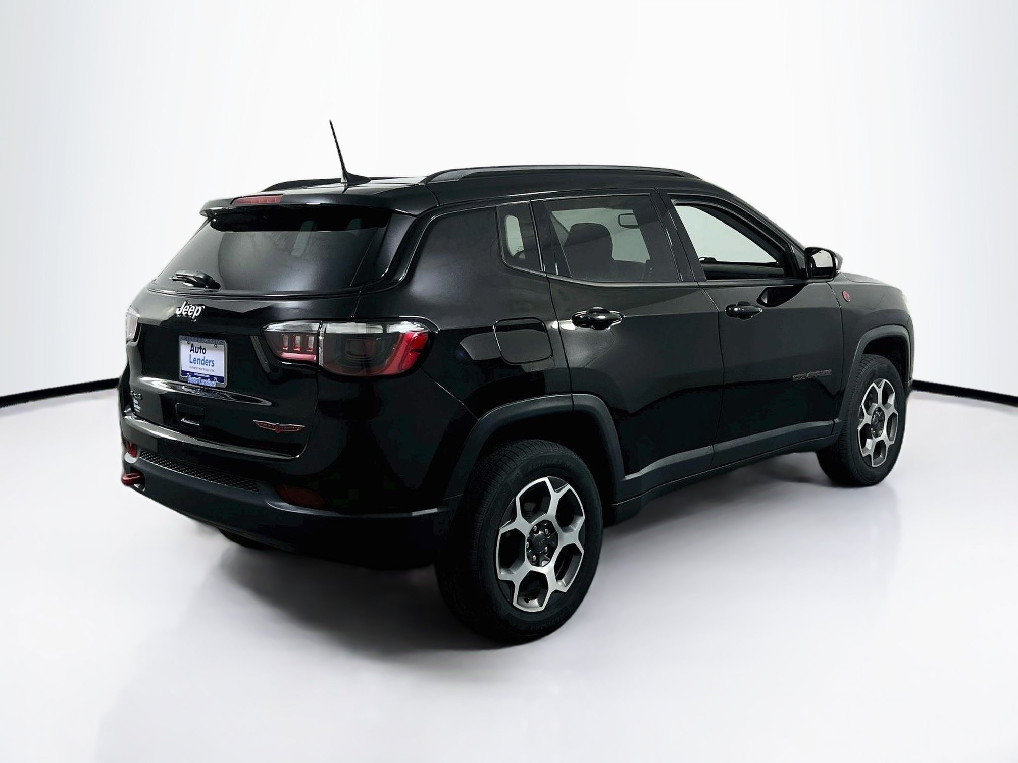 Used 2022 Jeep Compass Trailhawk AWD/4WD image 5