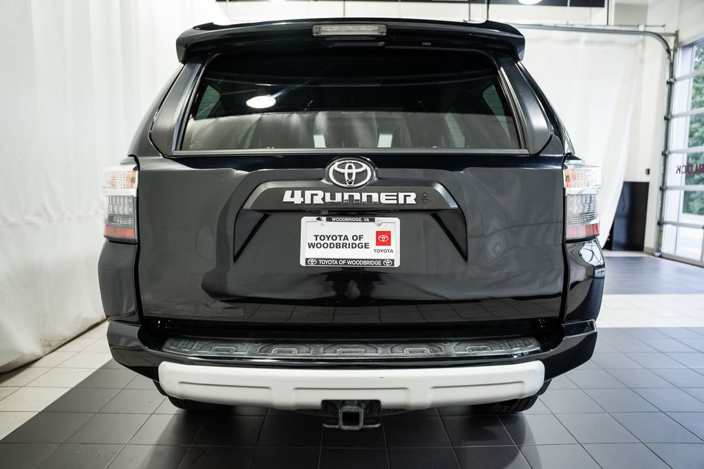 Used 2020 Toyota 4Runner TRD Off-Road Premium w/ Moonroof Package AWD/4WD image 5