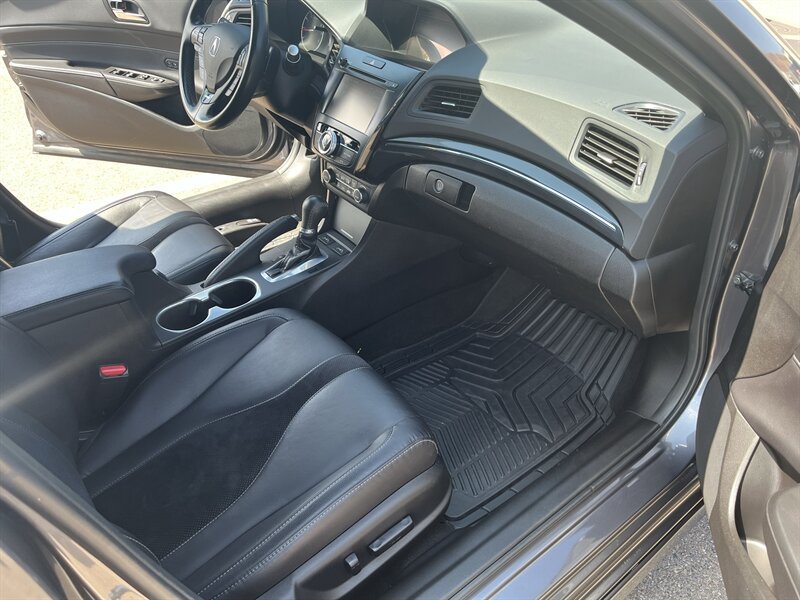 Used 2022 Acura ILX w/ Premium & A-SPEC Package FWD image 12