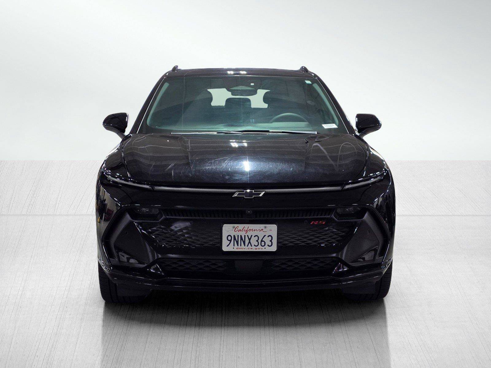 Used 2024 Chevrolet Equinox EV RS FWD image 2