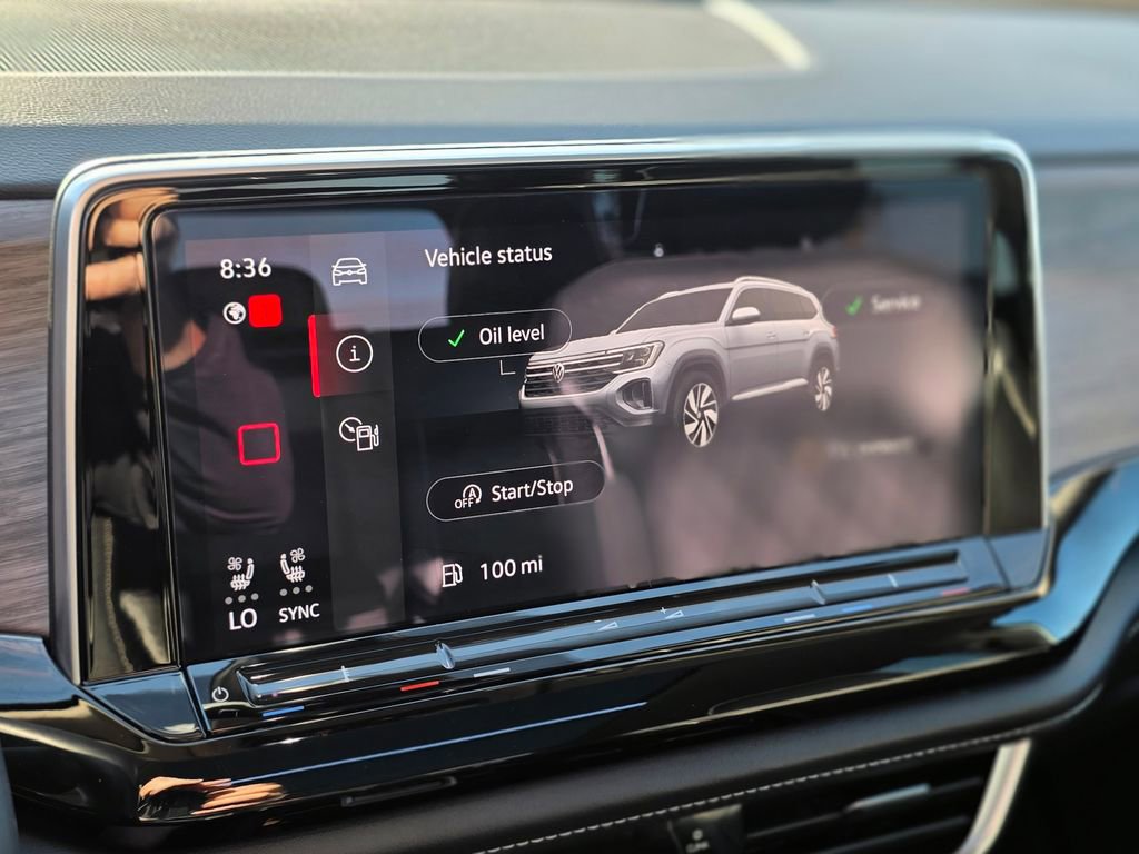 Used 2024 Volkswagen Atlas SEL Premium R-Line AWD/4WD image 34