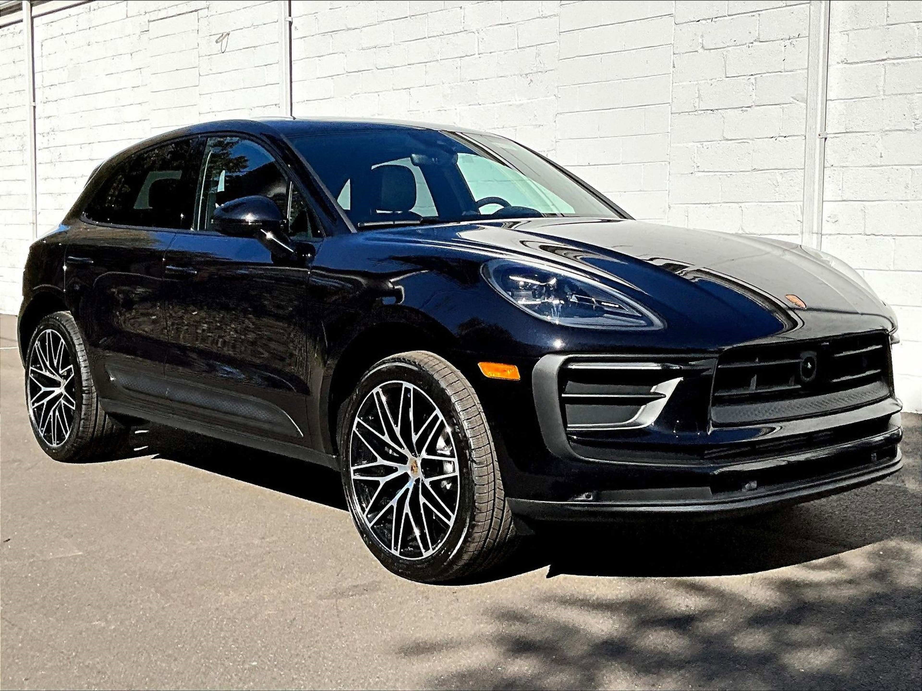 New 2026 Porsche Macan image 7