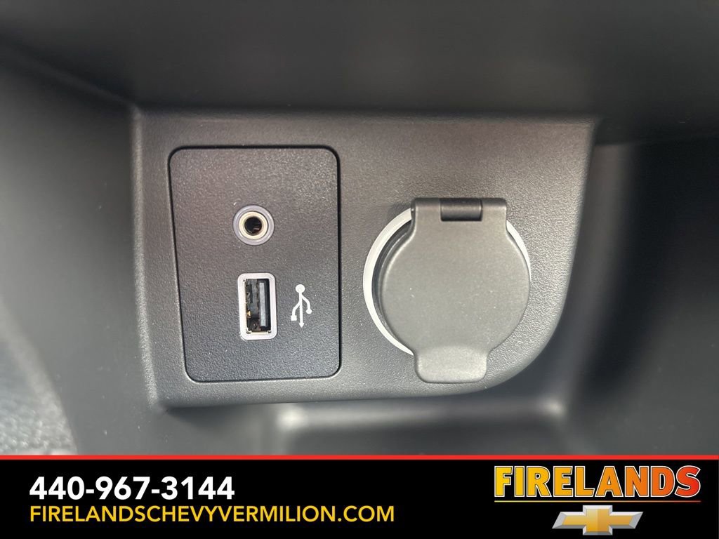 Used 2025 Nissan Kicks Play S image 21