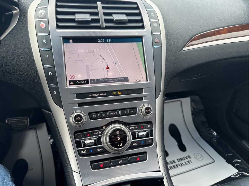 Used 2019 Lincoln MKZ Reserve w/ Reserve Plus Package image 21