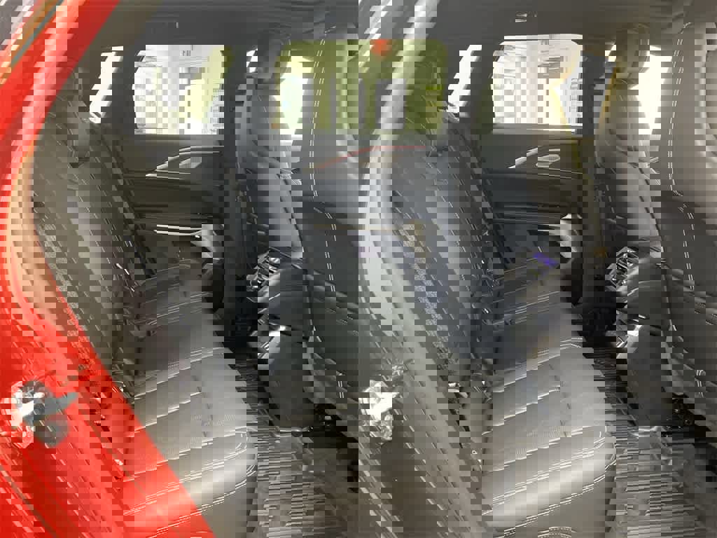 Used 2024 Cadillac Lyriq Luxury w/ LPO, Floor Liner Package image 18