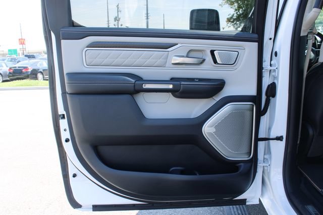Used 2025 RAM 1500 Tungsten w/ Off Road Group AWD/4WD image 31