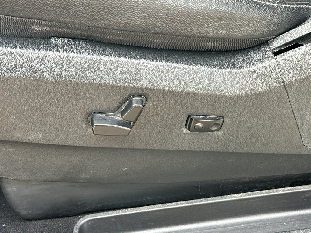 Used 2019 Dodge Grand Caravan SXT FWD image 27
