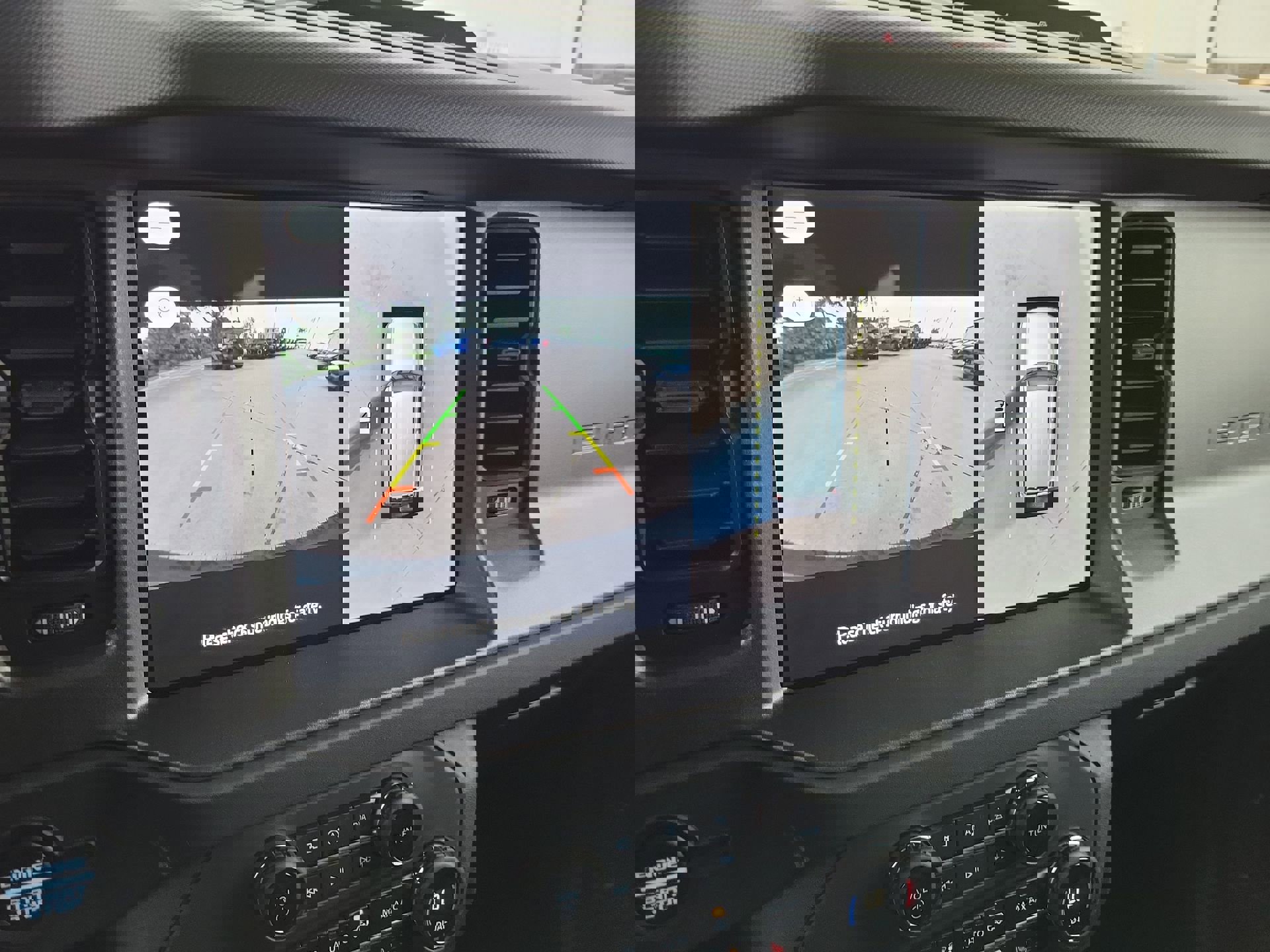 New 2025 Ford Bronco Badlands image 23