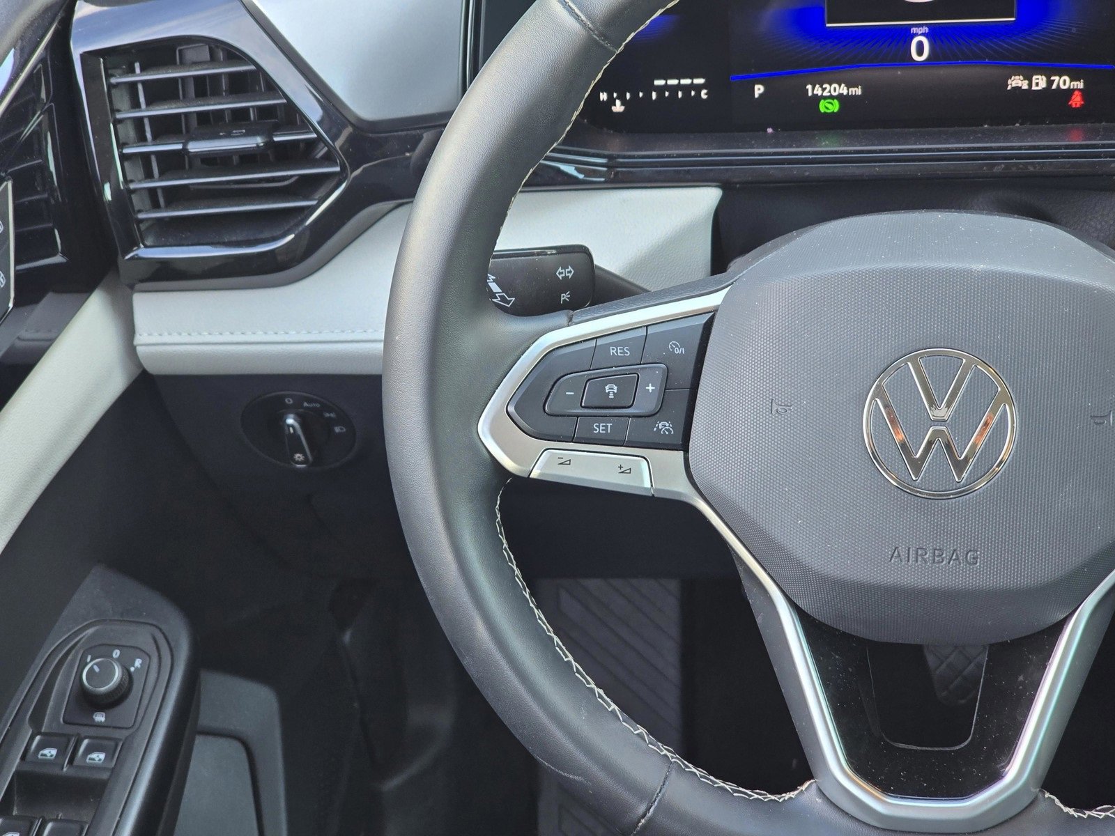 Used 2025 Volkswagen Taos S image 11