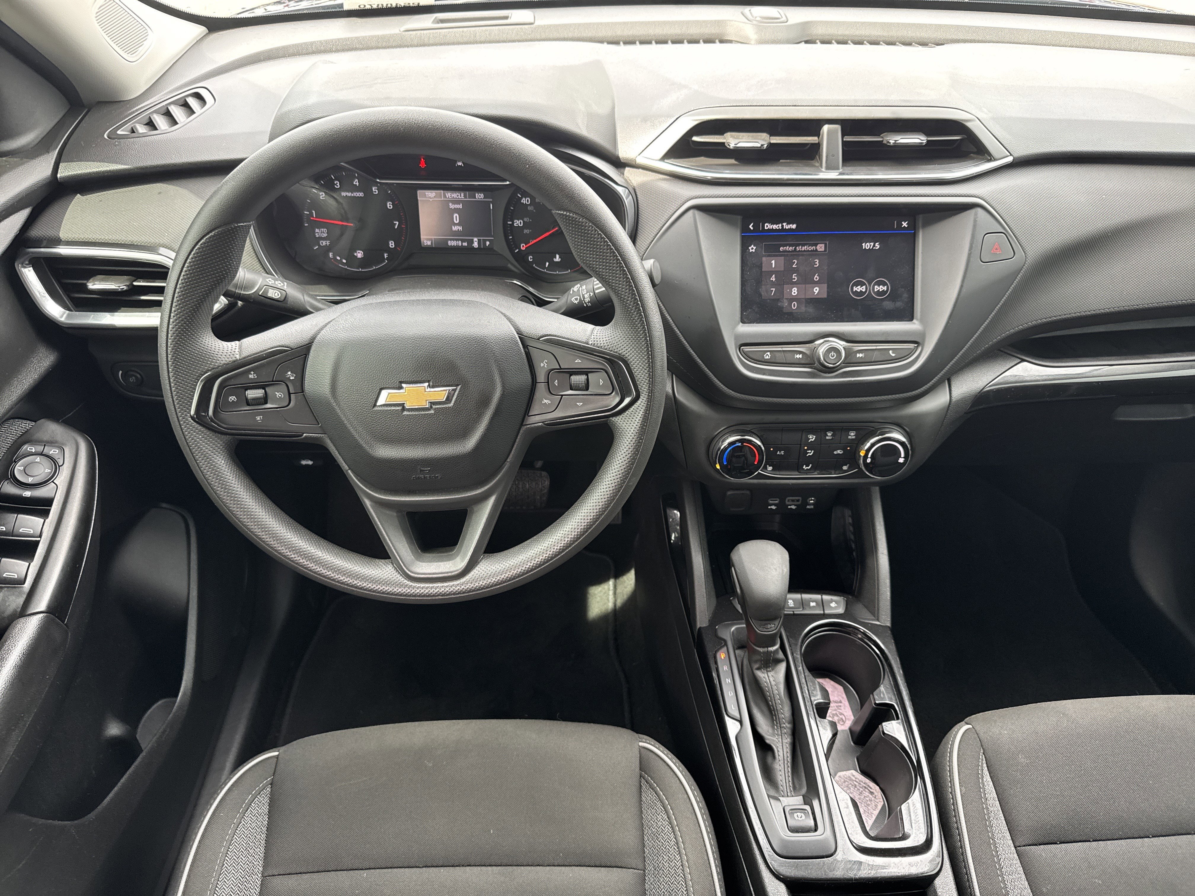 Used 2022 Chevrolet TrailBlazer LT FWD image 17
