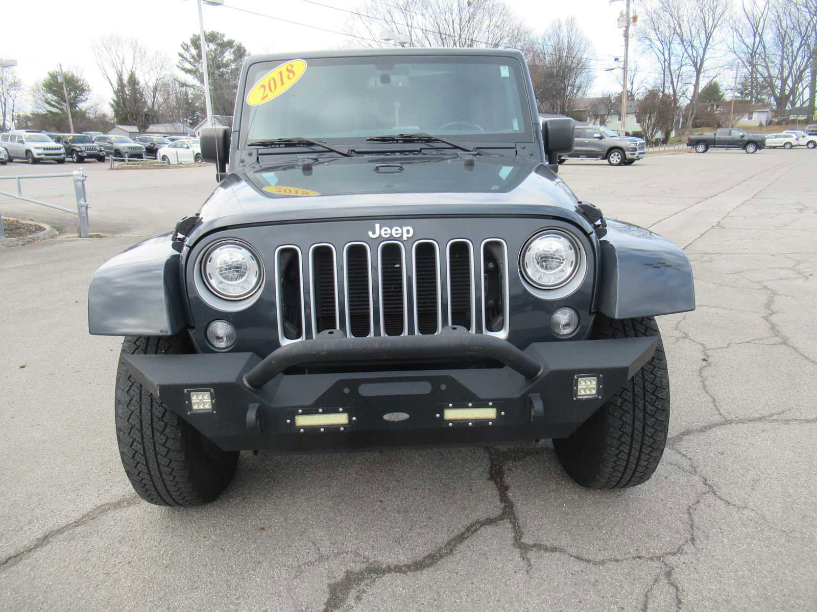 Used 2018 Jeep Wrangler Unlimited Sahara w/ Connectivity Group image 12