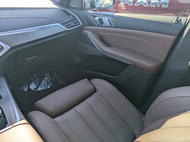 Used 2021 BMW X5 M50i w/ Executive Package image 13