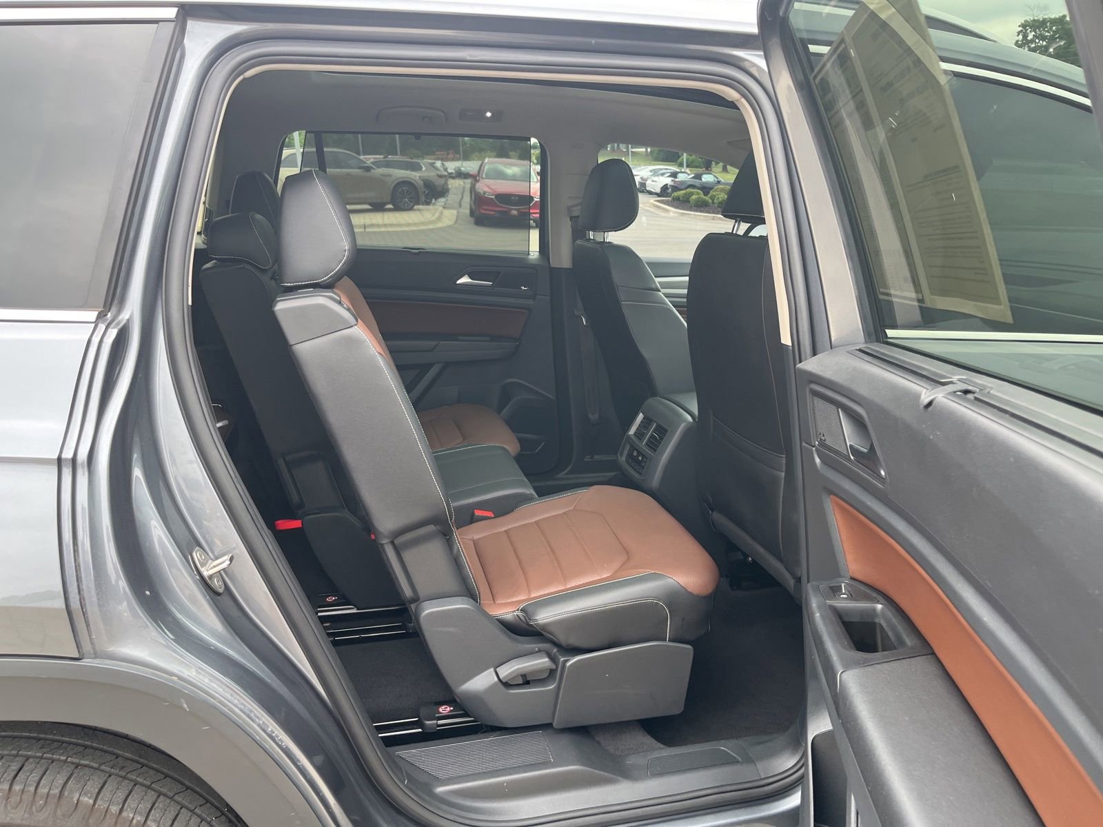 Used 2021 Volkswagen Atlas SEL Premium AWD/4WD image 36