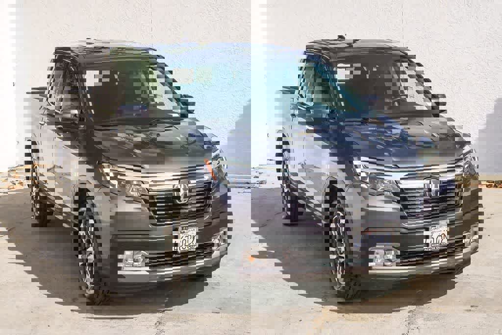 Certified 2018 Honda Ridgeline RTL-E image 2