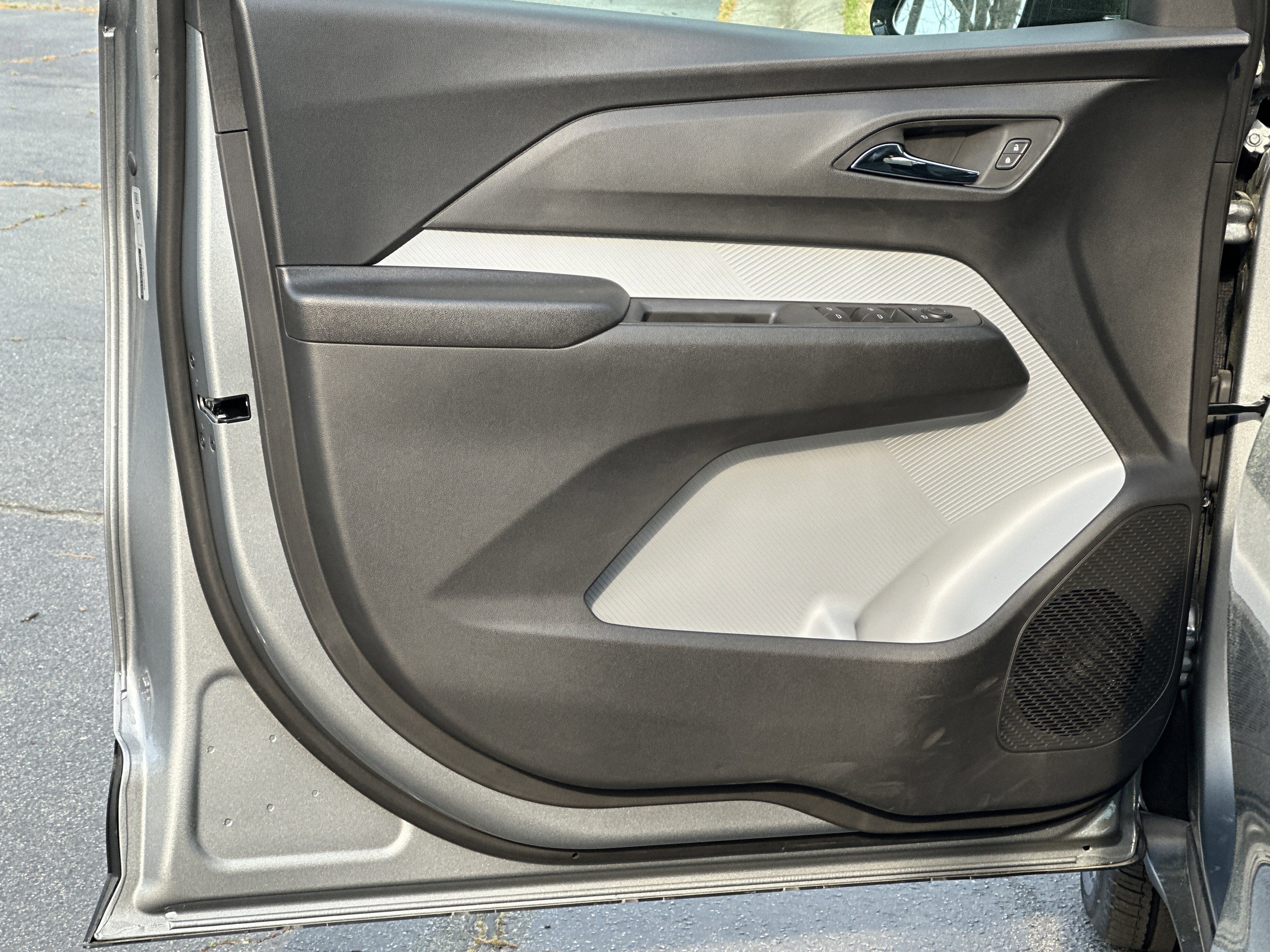 New 2027 Chevrolet Bolt RS w/ Technology Package image 11