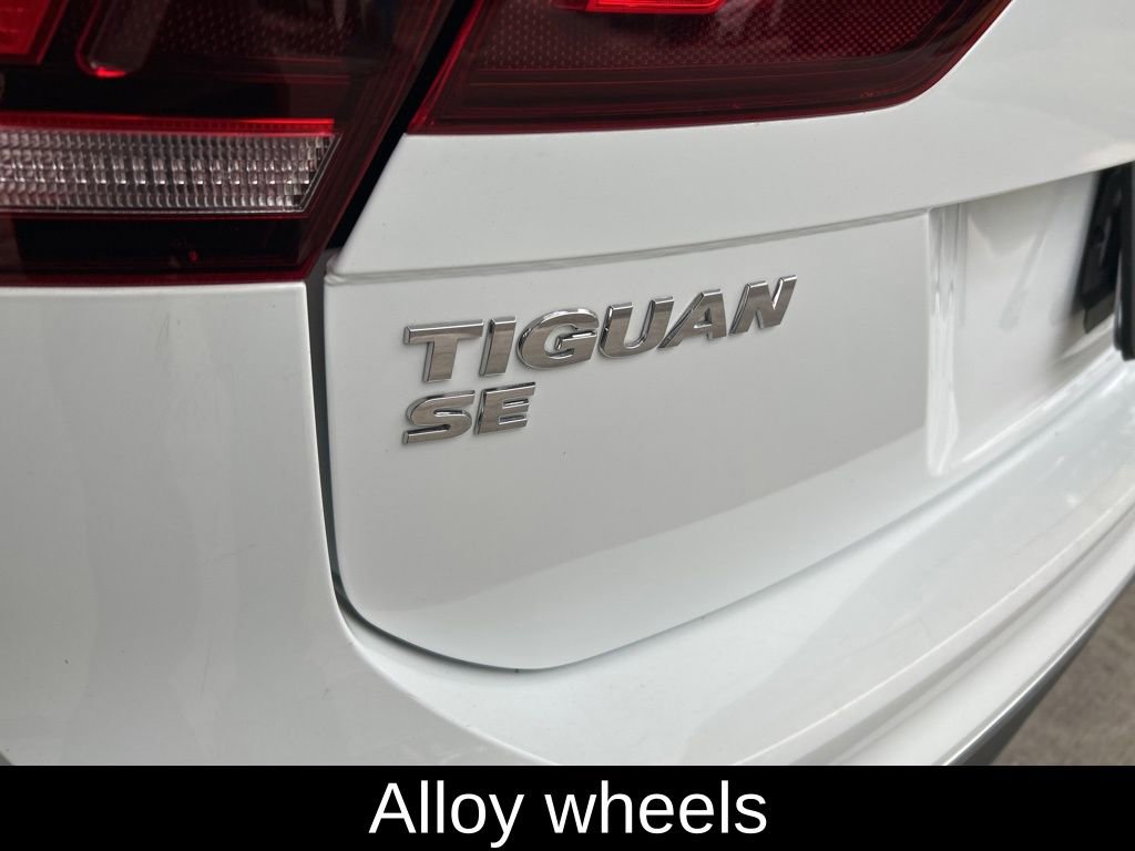 Used 2021 Volkswagen Tiguan SE image 15