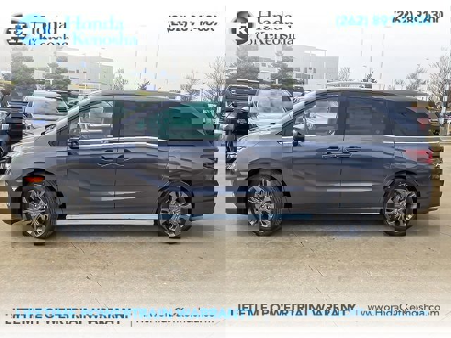 New 2026 Honda Odyssey Touring image 2