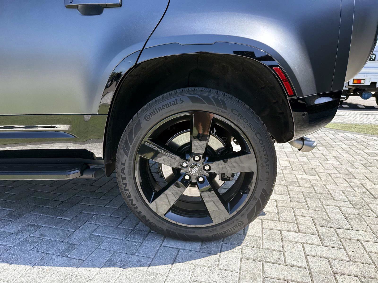 Used 2024 Land Rover Defender 110 Carpathian Edition image 12