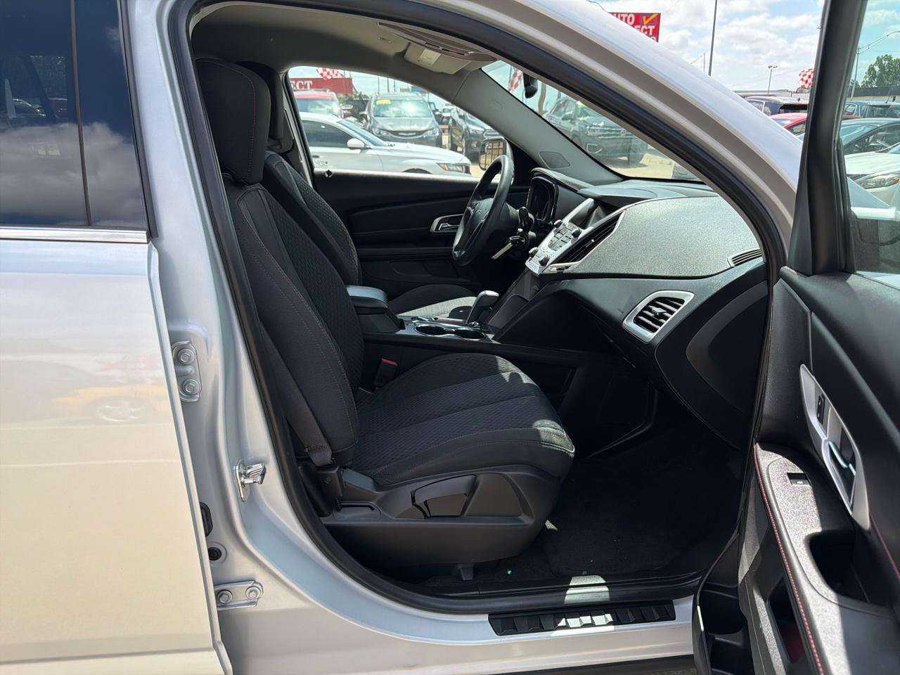 Used 2014 GMC Terrain SLE FWD image 19