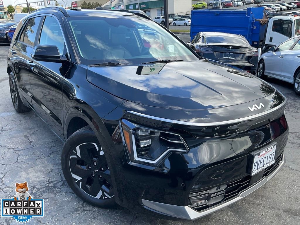 Used 2025 Kia Niro Wave FWD image 1