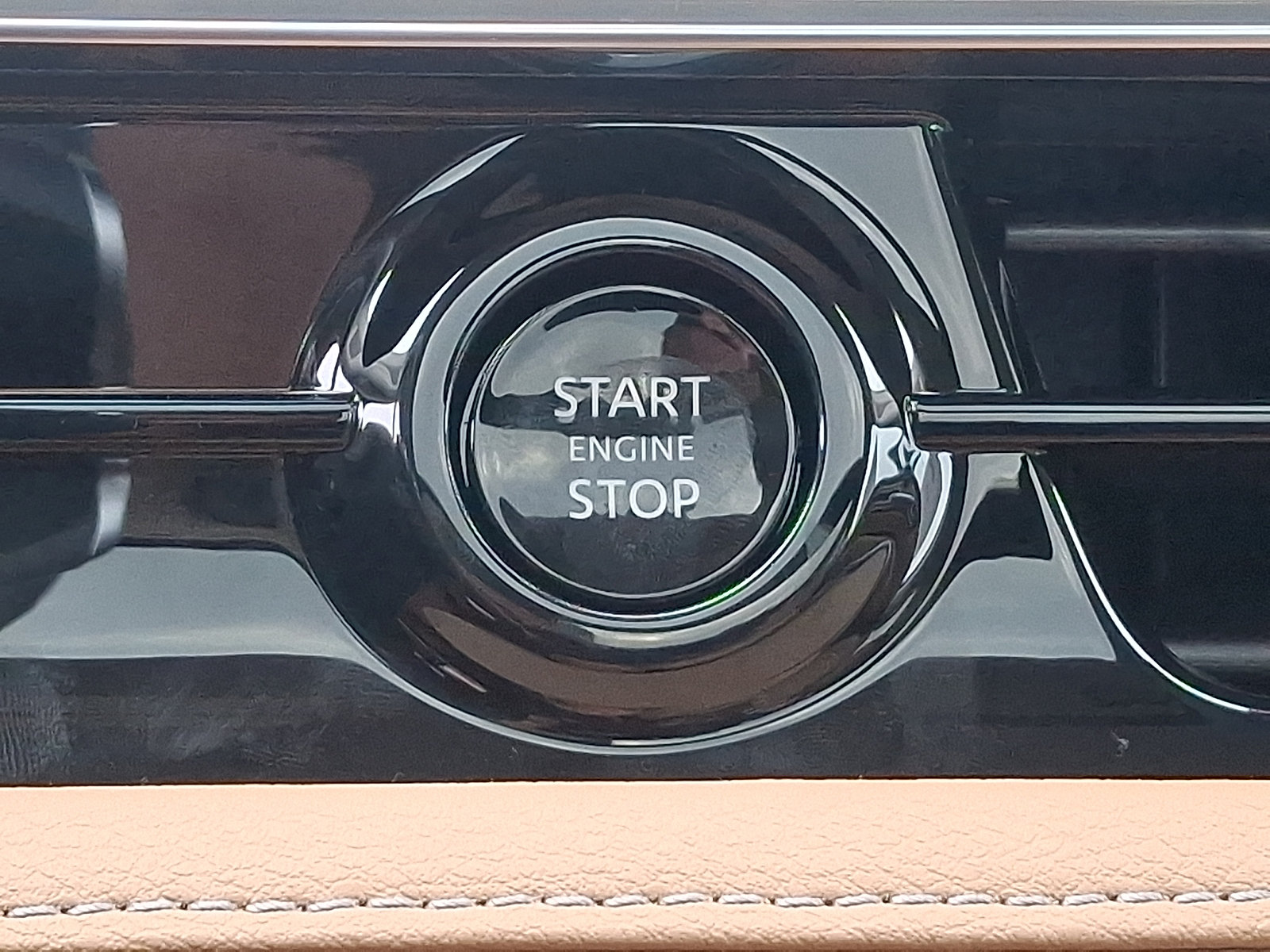New 2027 INFINITI QX80 Luxe w/ Cargo Package AWD/4WD image 15