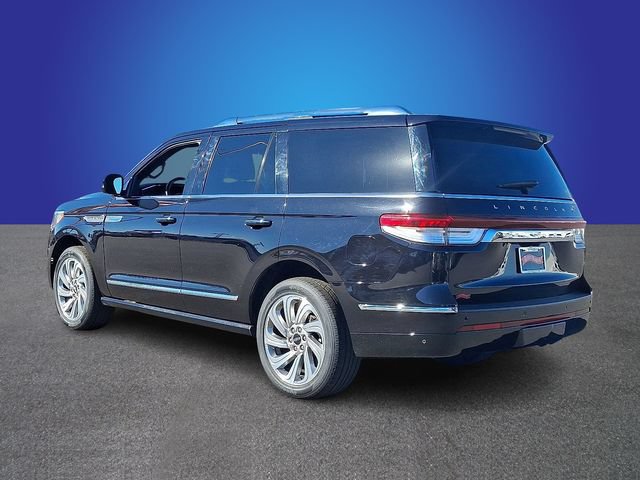 Used 2024 Lincoln Navigator Premiere AWD/4WD image 6