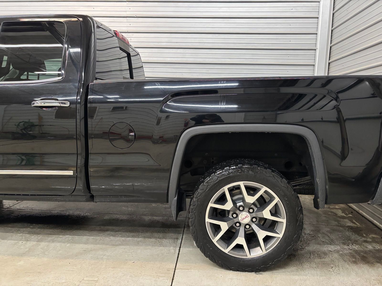 Used 2014 GMC Sierra 1500 SLT w/ All-Terrain Package image 8