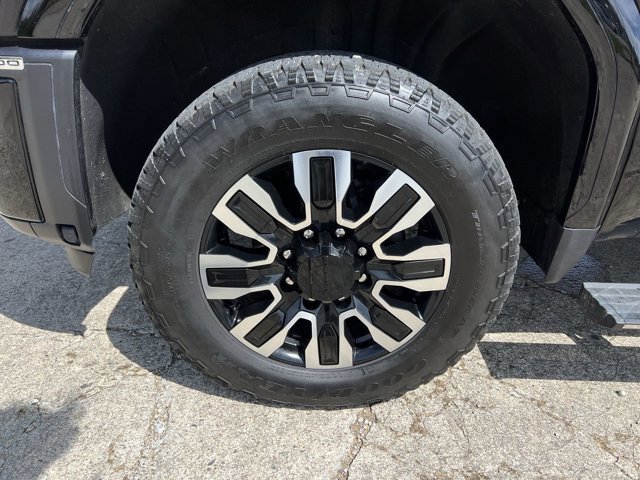 Certified 2025 GMC Sierra 3500 Denali Ultimate AWD/4WD image 34