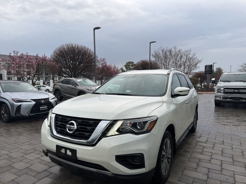 Used 2020 Nissan Pathfinder S image 18