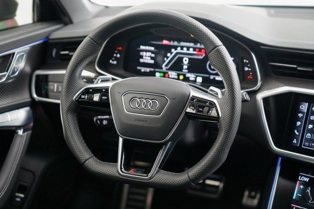 Used 2024 Audi RS 6 performance image 19