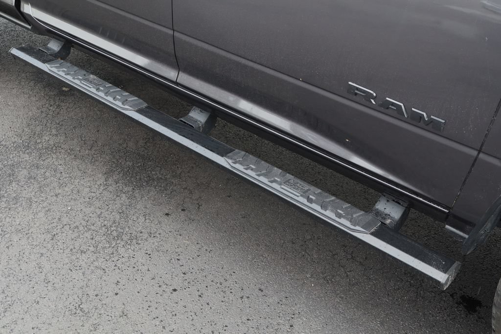 Used 2023 RAM 3500 Big Horn w/ Night Edition AWD/4WD image 12