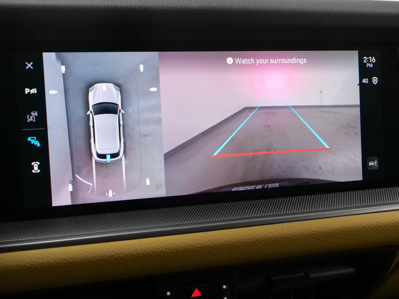 Used 2025 Porsche Cayenne image 33