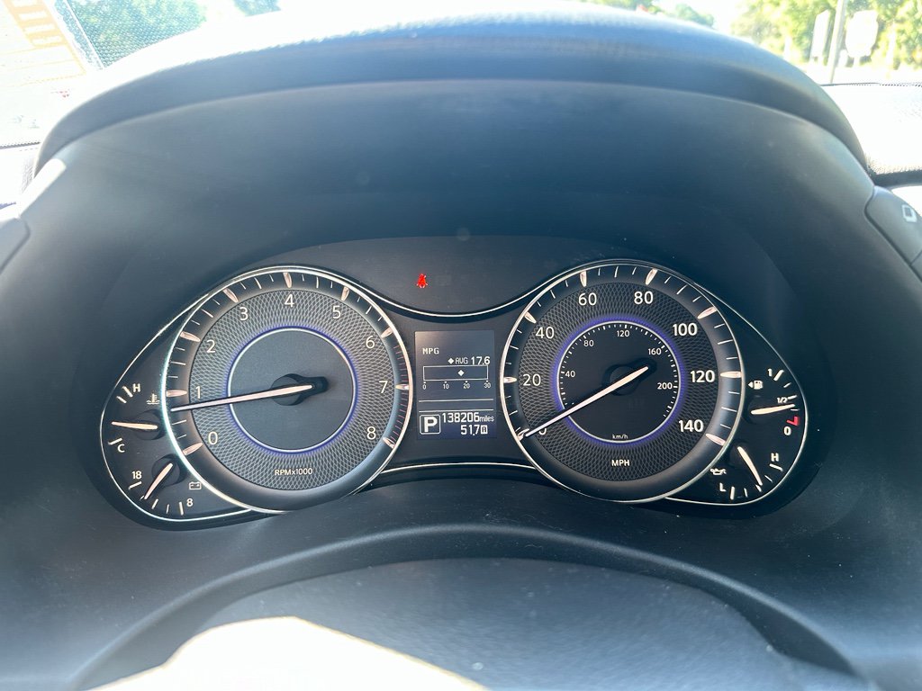 Used 2017 INFINITI QX80 2WD w/ Driver Assistance Package image 9