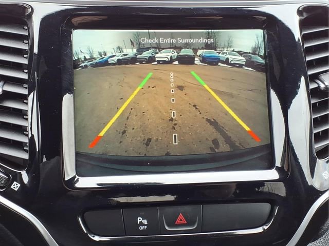 Used 2020 Jeep Cherokee High Altitude image 17