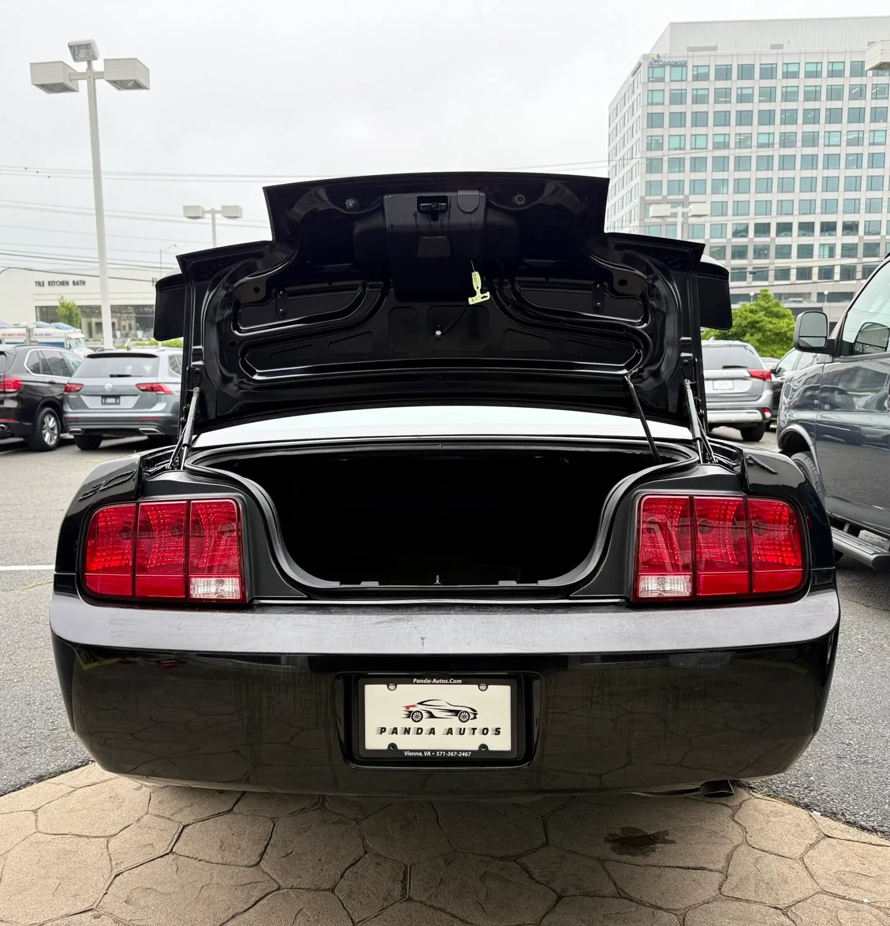 Used 2009 Ford Mustang Premium RWD image 35